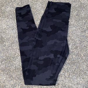 Lululemon Align High-Rise Pant 28” Heritage 365 Camo Deep Coal Multi